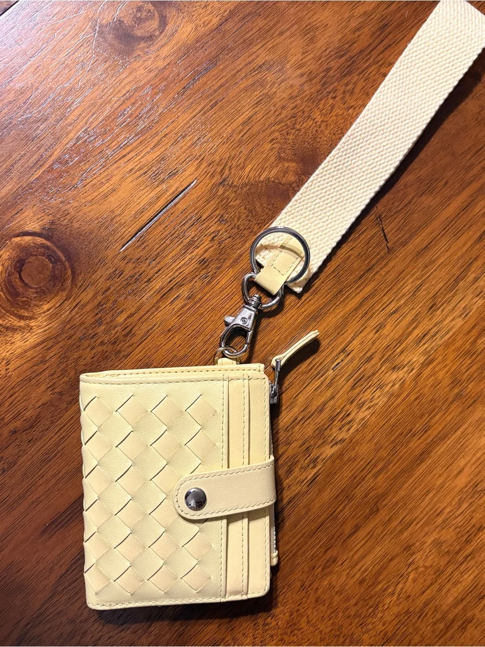 Andar the lo wallet
